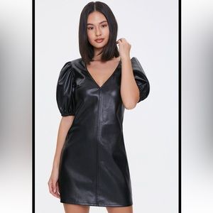 🖤 Forever 21 faux leather dress.